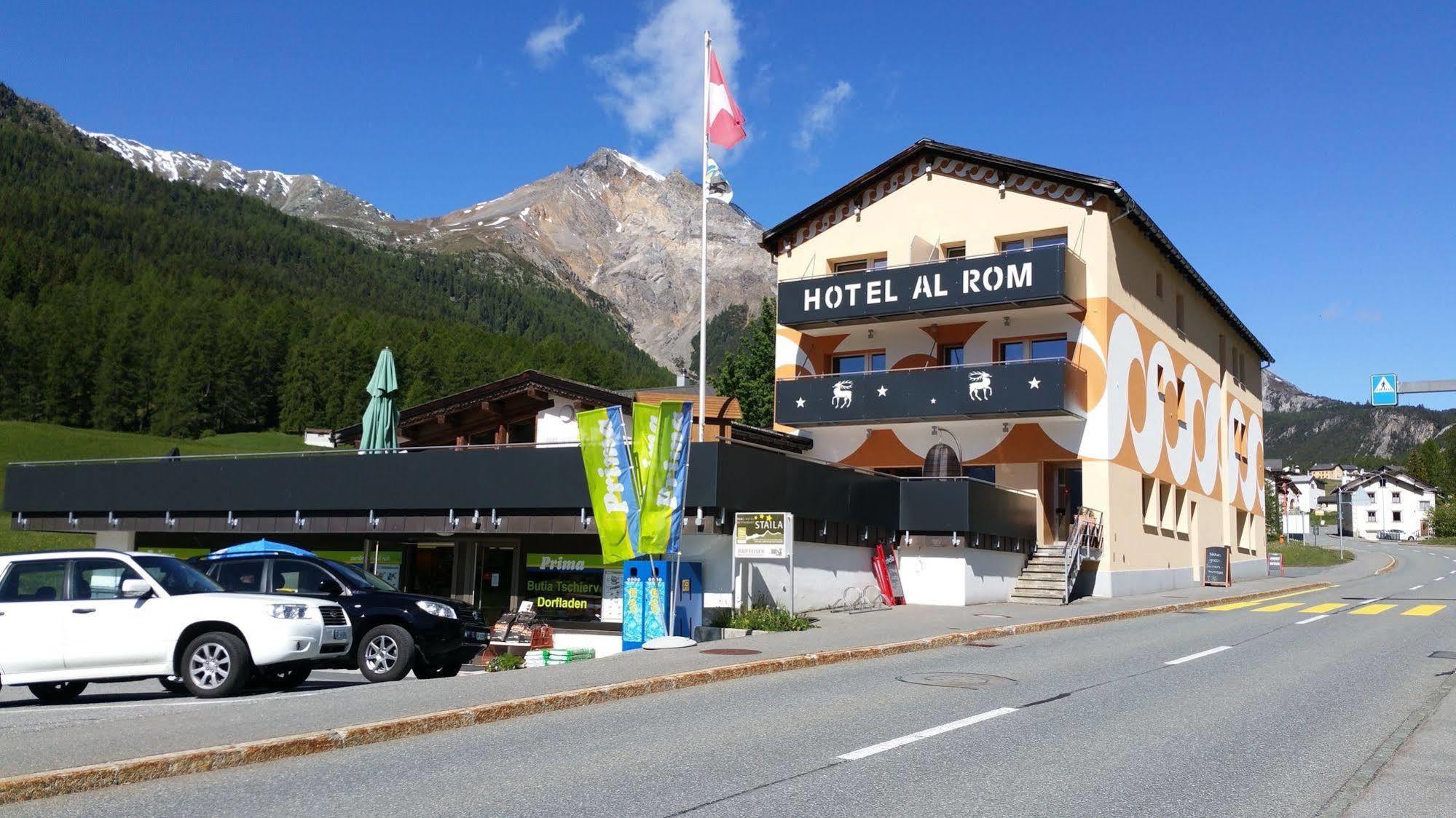 Hotel Al Rom Tschierv Exterior foto